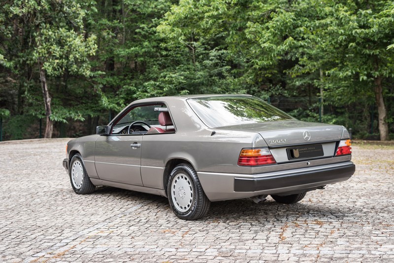 1988 Mercedes Benz 300CE